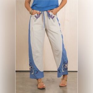 Umgee Blue and Cream Floral Wide-Leg Trousers